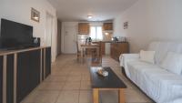Kuchyňa alebo kuchynka v ubytovaní Maison à Cervione Prunete jardin piscine accès direct plage