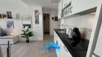 Kuchnia lub aneks kuchenny w obiekcie Grazioso appartamento al Bristol Sunset Vista