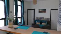 Część wypoczynkowa w obiekcie STUDIOS ET APPARTEMENTS EN CENTRE VILLE Boulogne sur mer