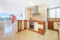 Kuchyň nebo kuchyňský kout v ubytování Trinisol 7-A Sea Views Apartment Levante Beach