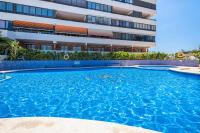 Bazén v ubytování Trinisol 7-A Sea Views Apartment Levante Beach nebo v jeho okolí