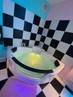 Plán poschodí v ubytovaní Capsule Miami Vice - Jacuzzi - Billard - Ecran cinéma & Netflix - Ping-Pong - Nintendo & Jeux-