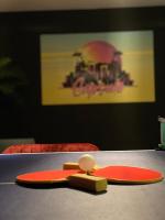 Biliardový stôl v ubytovaní Capsule Miami Vice - Jacuzzi - Billard - Ecran cinéma & Netflix - Ping-Pong - Nintendo & Jeux-