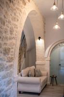 Posedenie v ubytovaní Luxury love nest with hot tub & heated pool