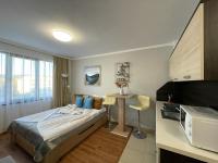 Postel nebo postele na pokoji v ubytování SUMMER BREEZE 506 Private Studio SUNNY BEACH