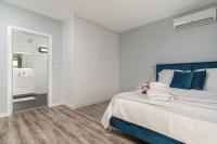Postel nebo postele na pokoji v ubytování Casa Alan by Rent2u, Lda