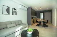 Posedenie v ubytovaní Celine Luxury Apartments & Suites