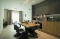 Kuchyňa alebo kuchynka v ubytovaní Celine Luxury Apartments & Suites