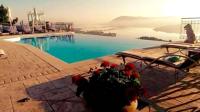 Bazén v ubytovaní VISIT THE REAL PARADISE !!! YOU DESERVE IT ONCE IN YOUR LIFE !!! alebo v jeho blízkosti