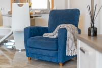 Posedenie v ubytovaní Modern apartment with large terrasse, bbq, fast wifi, 2 pools