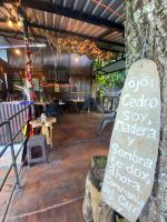 Photo de la galerie de l'établissement Hostal Café El Cedro, à Berlín