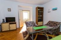 Telewizja i/lub zestaw kina domowego w obiekcie Apartment in Malinska - Insel Krk 43310