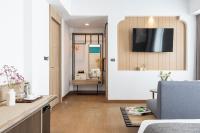 TV a/nebo společenská místnost v ubytování Darley Hotel Chiangmai