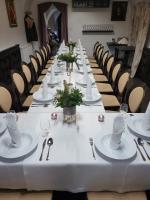 Un restaurant sau alt loc unde se poate mânca la Kaštieľ Ottlýk