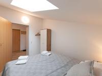Łóżko lub łóżka w pokoju w obiekcie Apartment Alpenchalets-3 by Interhome