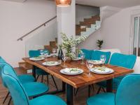 Posezení v ubytování Holiday Home Villa Loreta by Interhome
