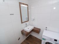 Koupelna v ubytování Holiday Home Villa Loreta by Interhome