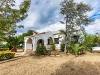 Vonkajšia záhrada v ubytovaní Villa Villa Gaia by Interhome