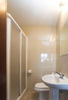 A bathroom at Bueu: studio Con vistas al mar- 1 room - 2 persons