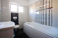 Kúpeľňa v ubytovaní Apartments in Novi Vinodolski 39371