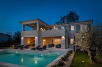 Bazén v ubytování Villa Estelle by ILC (Istria Luxury Collection) nebo v jeho okolí