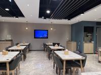 Μια τηλεόραση ή/και κέντρο ψυχαγωγίας στο Benz Hotel