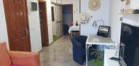 TV a/nebo společenská místnost v ubytování Burero Beach Stay - Comfy - Near airport & Beaches