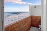 A general sea view or a sea view taken from the holiday home