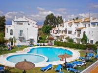 Bazén v ubytování Ona Club Bena Vista nebo v jeho okolí
