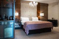 Clayton Hotel Birminghamにあるベッド