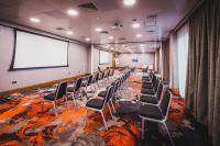 Clayton Hotel Birminghamにあるシーティングエリア