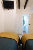 TV a/nebo společenská místnost v ubytování AD2B Apartment, 300m from Cathedral with 2br
