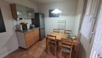 Ferienwohnung Grimmerにあるキッチンまたは簡易キッチン