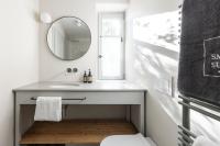 Kúpeľňa v ubytovaní Smart Suites Kaltern - Apartments am Kalterer See