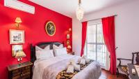 A bed or beds in a room at Casa Campo La Capilla Los Palacios y Villafranca by Ruralidays