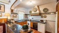 A kitchen or kitchenette at Casa Campo La Capilla Los Palacios y Villafranca by Ruralidays