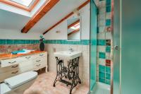 Kúpeľňa v ubytovaní Pool Villa Abbazia Seaview - Happy Rentals