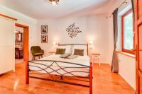 Posteľ alebo postele v izbe v ubytovaní Pool Villa Abbazia Seaview - Happy Rentals