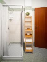 A bathroom at Kalamarina Rooms