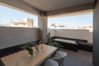 A balcony or terrace at City's Best-Kept Secret, Eclectic & Luxe Getaway