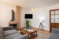 Telewizja i/lub zestaw kina domowego w obiekcie Hotel Rural El Castillejo