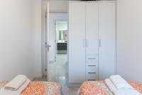 A bed or beds in a room at Castillo de Torreblanca 2bed1bath