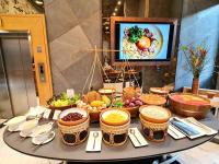 Jídlo v hotelu nebo okolí