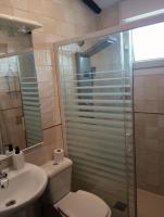Kúpeľňa v ubytovaní Casa de Campo Los Manueles Ideal Perros Pet Friendly