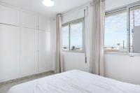 Postel nebo postele na pokoji v ubytování Atico Conil Vistas - Sólo Familias