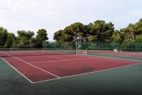 Attivit&agrave; di tennis o squash presso l&#39;hotel o nelle vicinanze