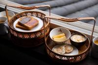 Jídlo v hotelu nebo okolí