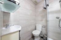 Koupelna v ubytování Mediterraneo Beach Apartment in Malaga by Solaga Holiday Homes