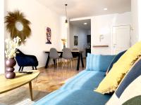 Posedenie v ubytovaní Amplio y luminoso apartamento en el centro