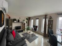 Telewizja i/lub zestaw kina domowego w obiekcie Nyíl Apartman wellnes